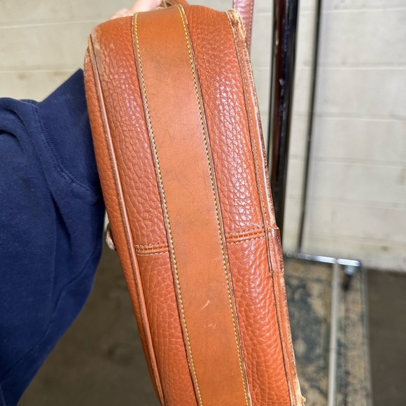 Dooney & BourkeVintage All Weather Leather Tan Esquestrian Saddle Bag - Picture 3 of 7